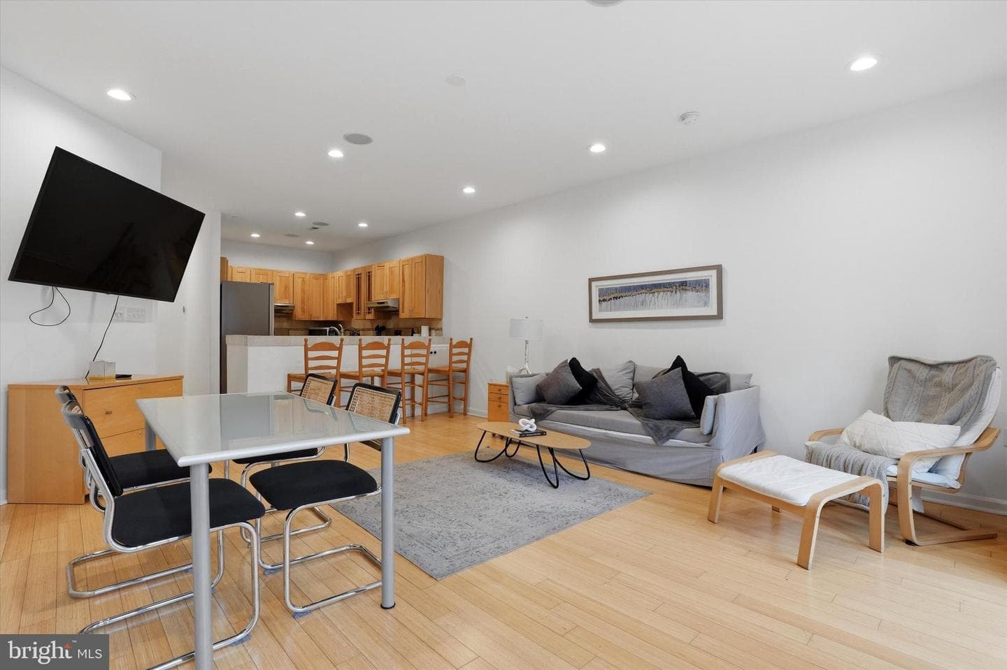 1011 N Orianna Street photo 3