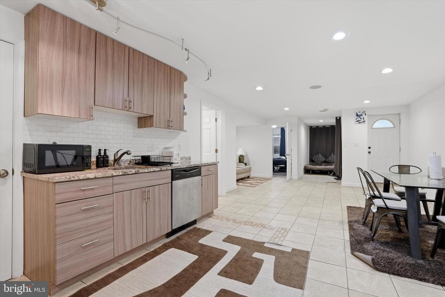 1011 N Orianna Street photo 8