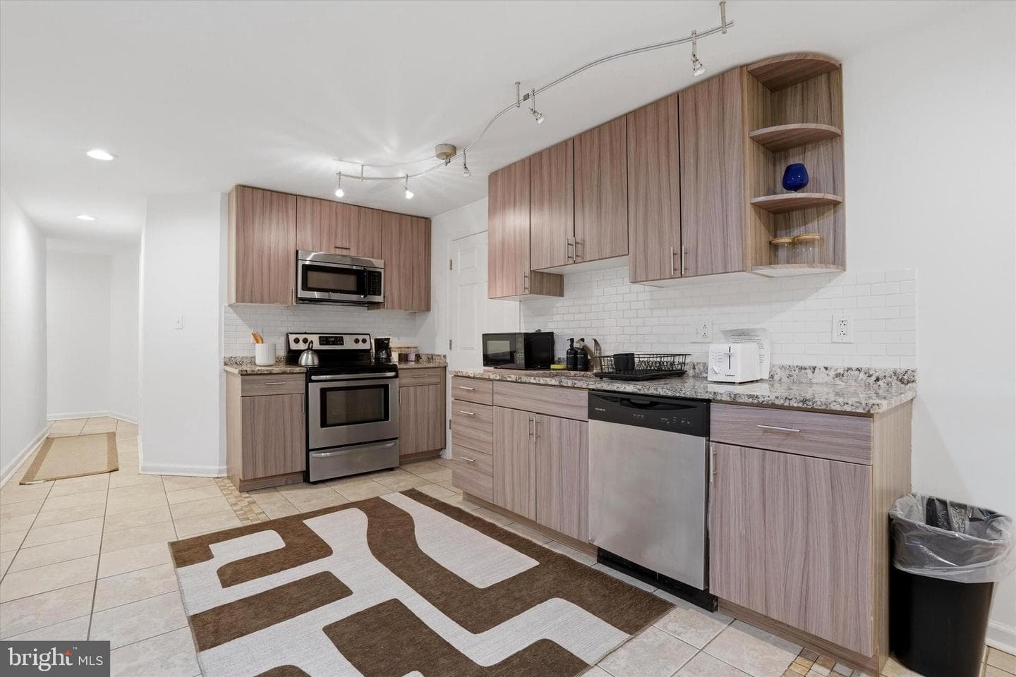 1011 N Orianna Street photo 9