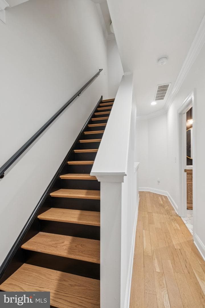 309 Greenwich Street photo 13