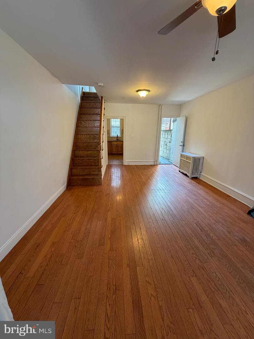 1828 Dudley Street photo 2