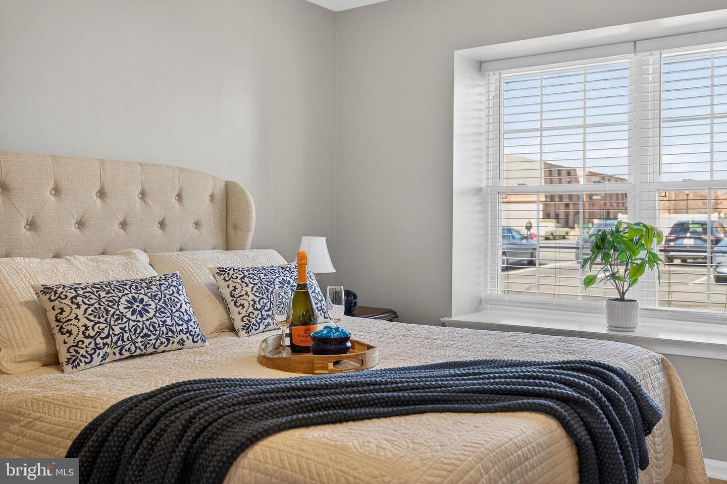 71101 Delaire Landing Road #101 photo 16