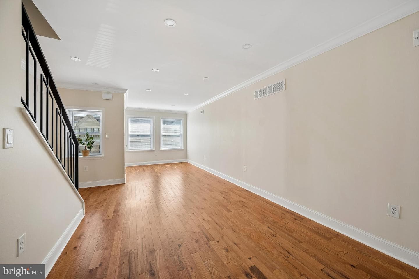 5753 Haddington Street photo 3