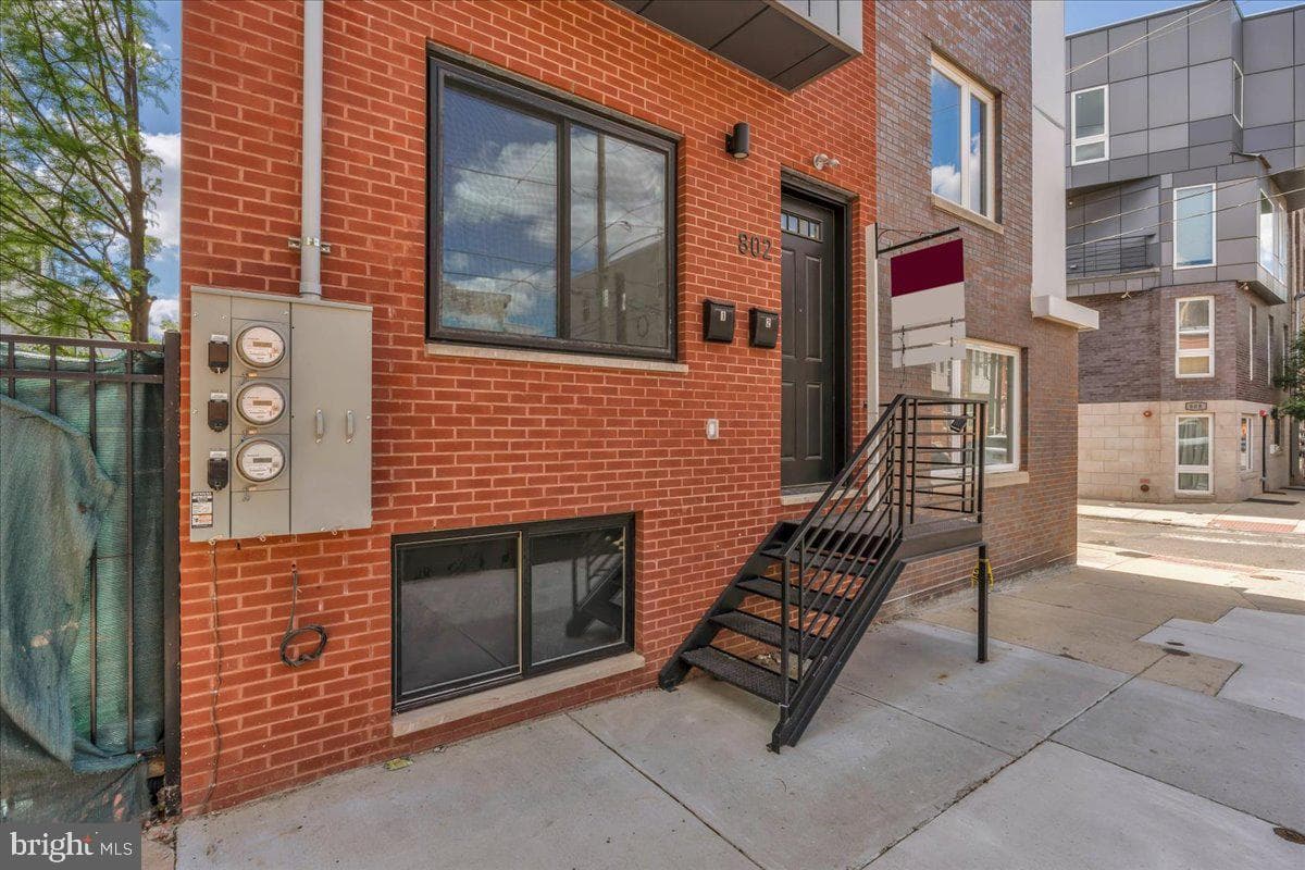 802 W Norris Street photo 1