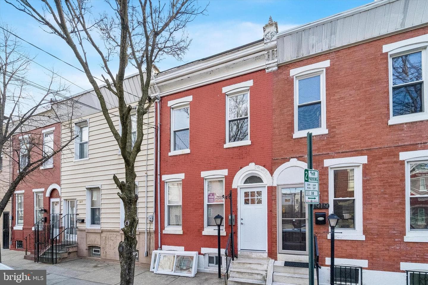 1921 N Hancock Street photo 2