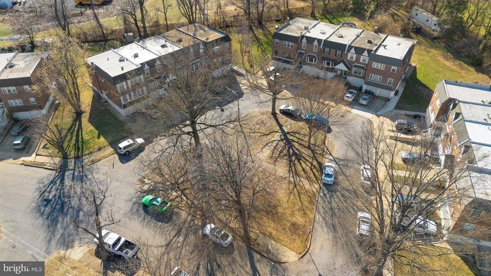 3602 Genesee Place photo 4