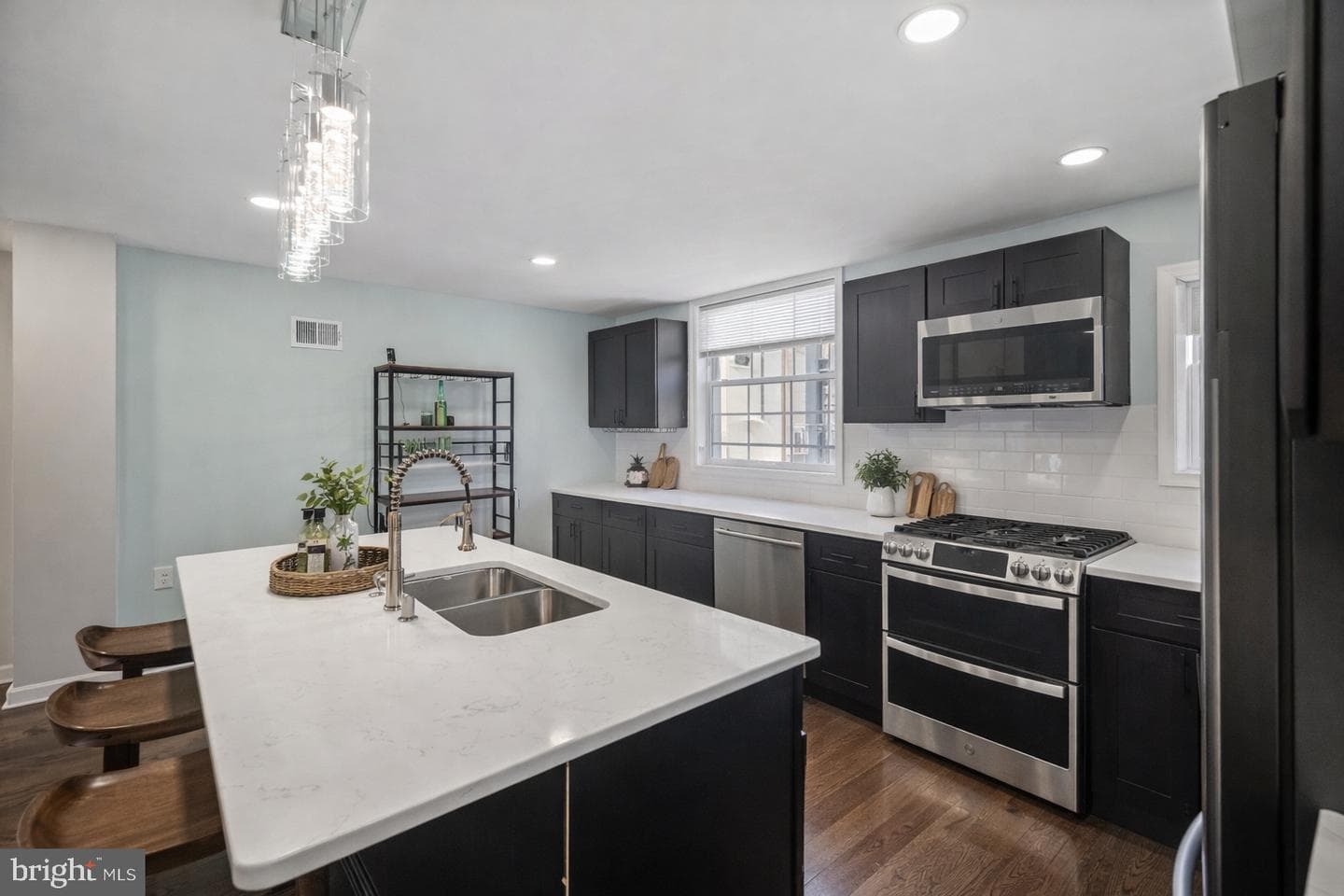1607 S 28th Street photo 4