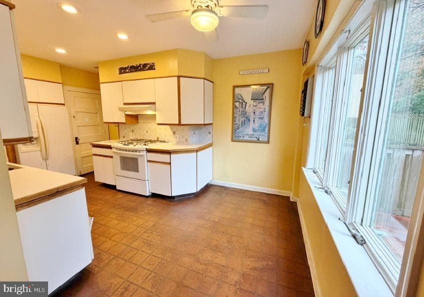 3130 W Penn Street photo 15