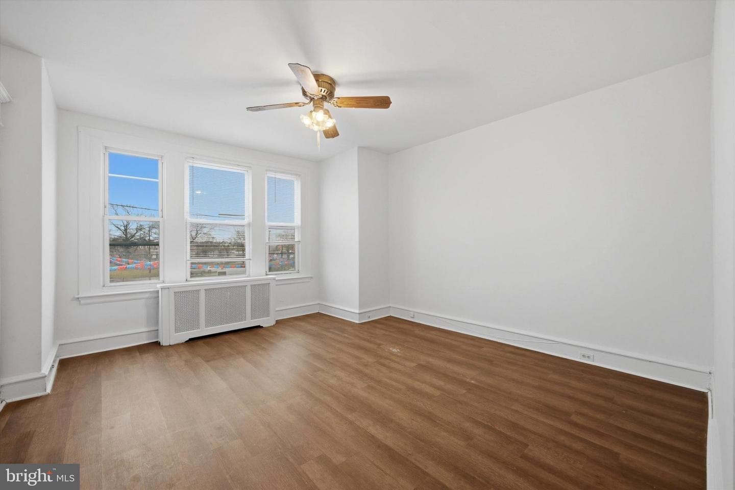 227 W Rockland Street photo 25