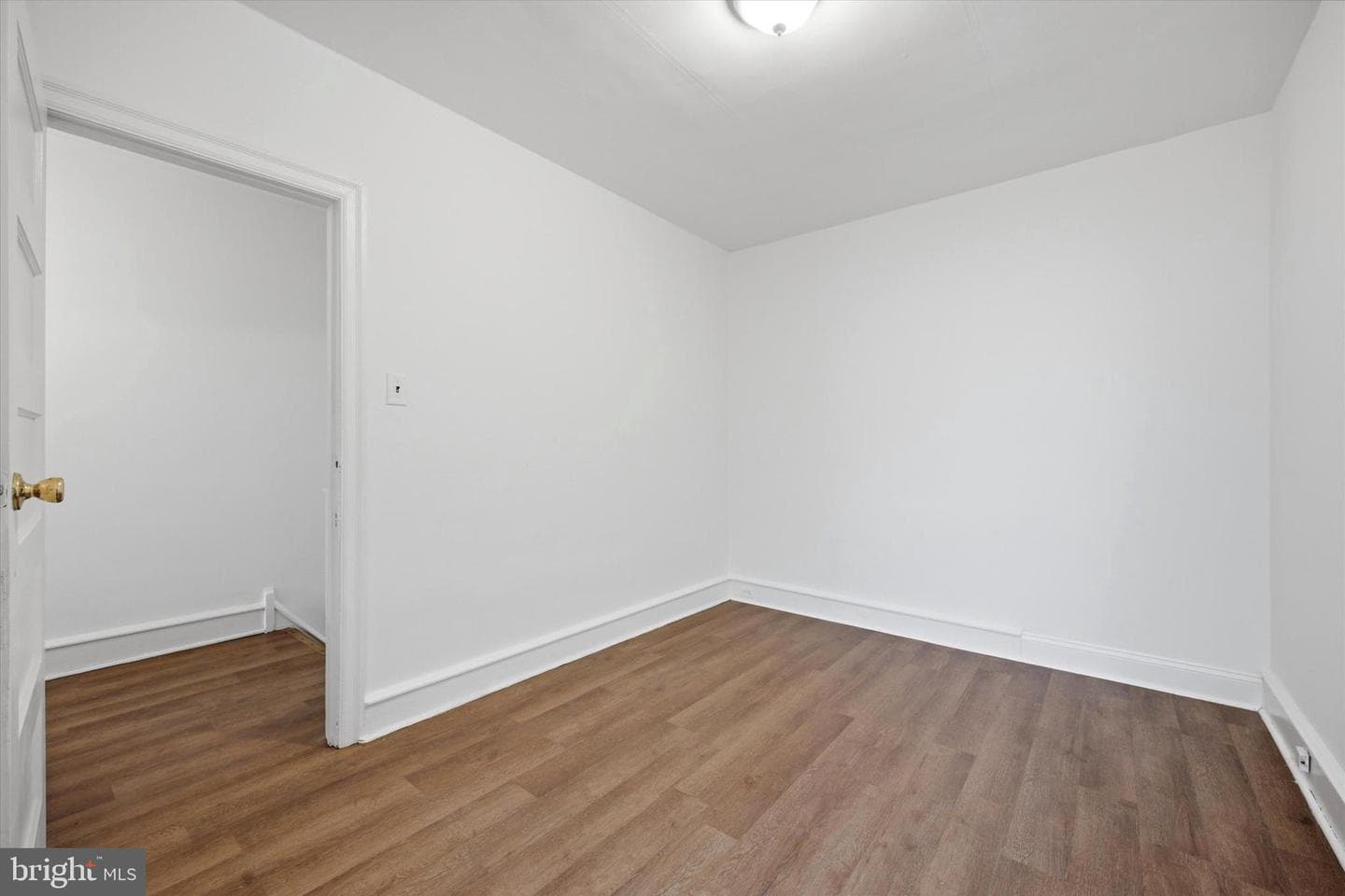 227 W Rockland Street photo 29
