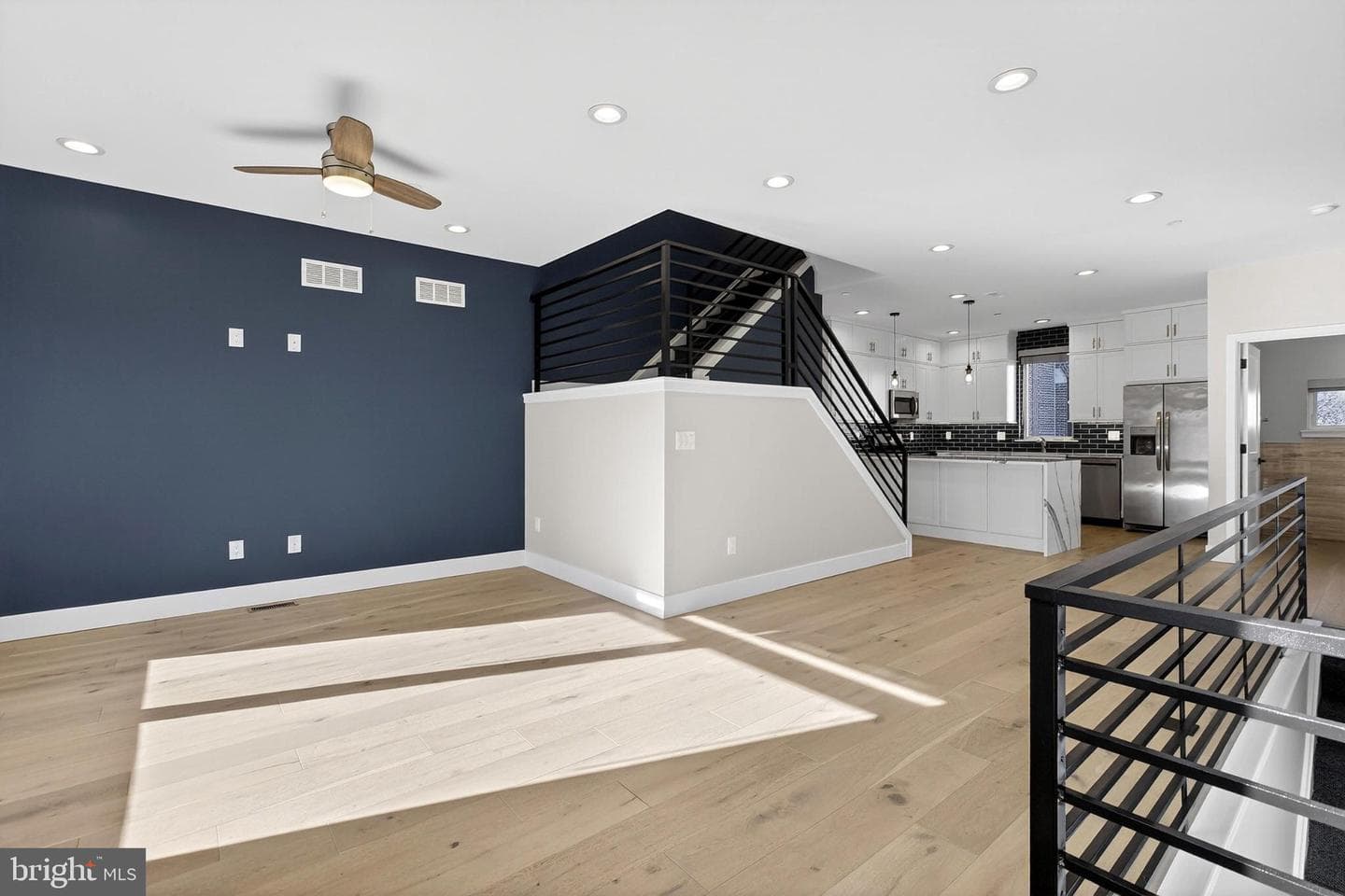 2840 Salmon Street photo 22