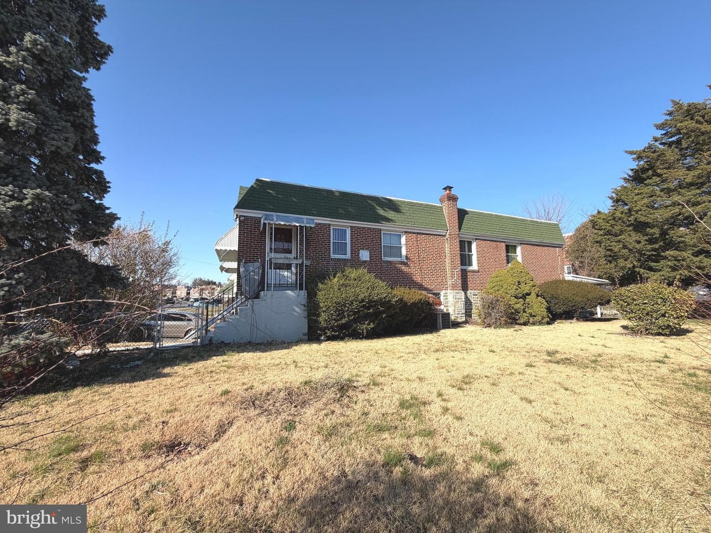 747 Greymont Street photo 18