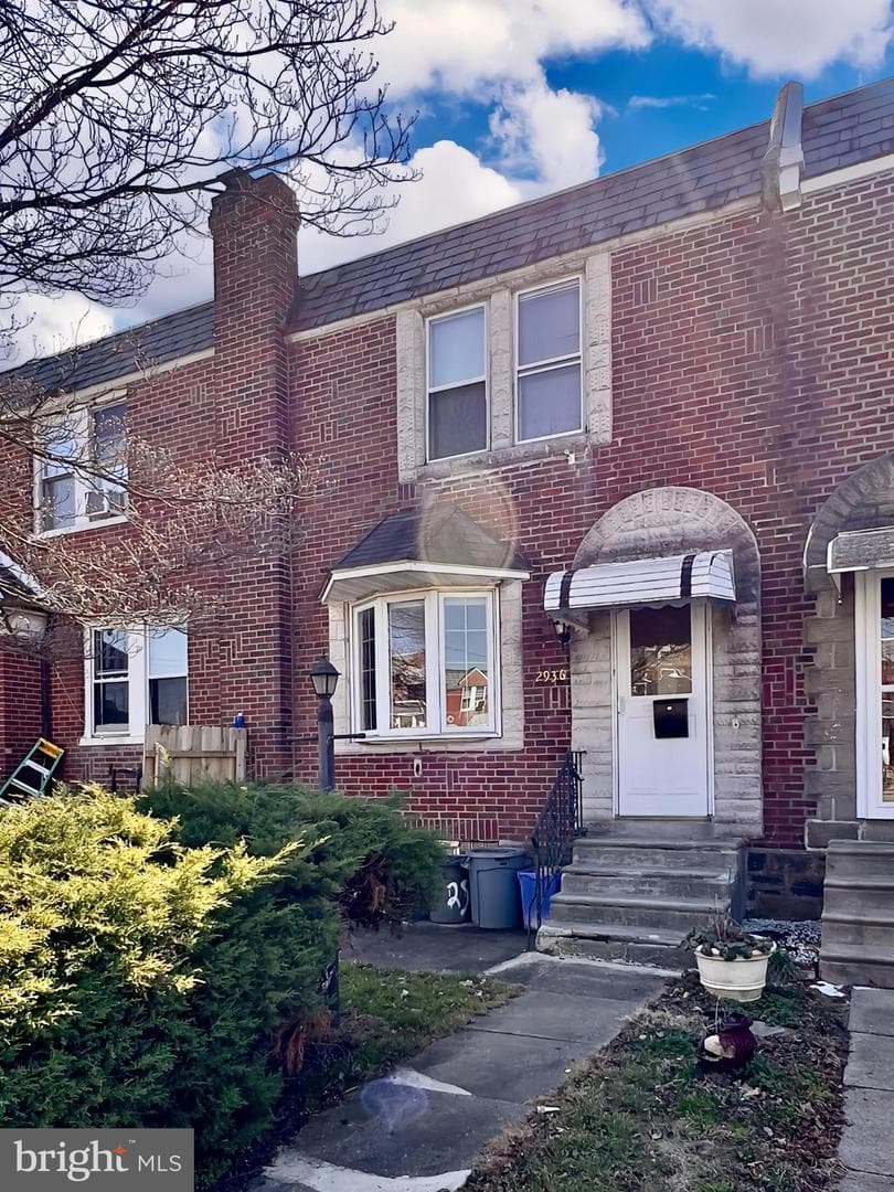 2936 Knorr Street photo 2