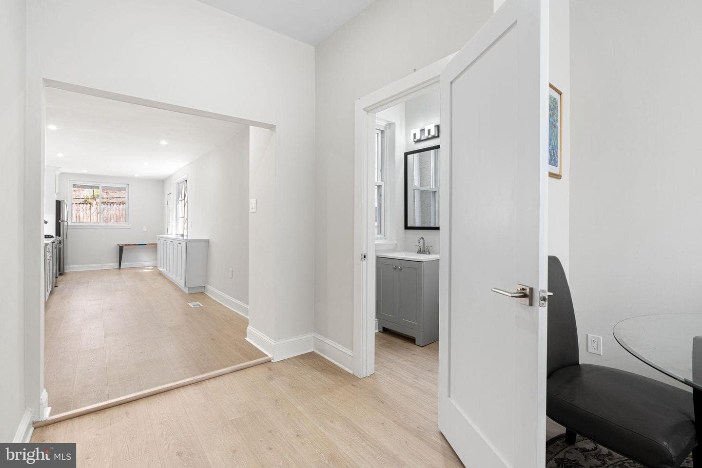 104 Seville Street photo 5