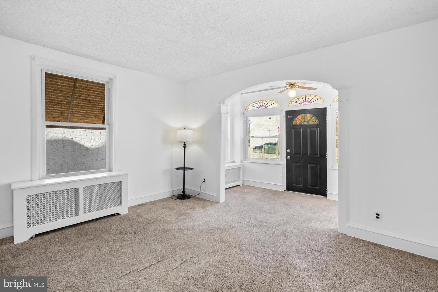 4613 Edgemont Street photo 9