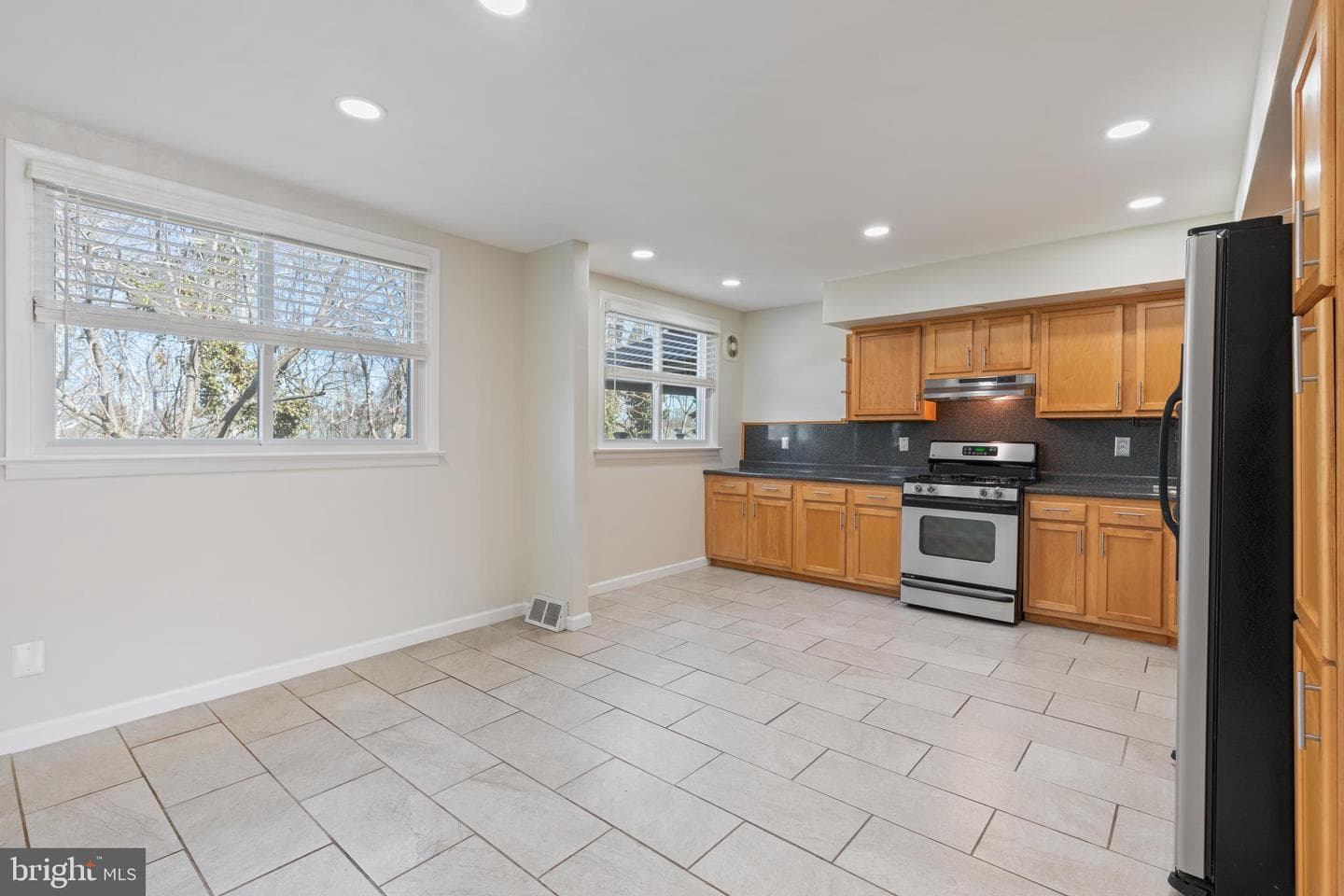 11804 Basile Road photo 6