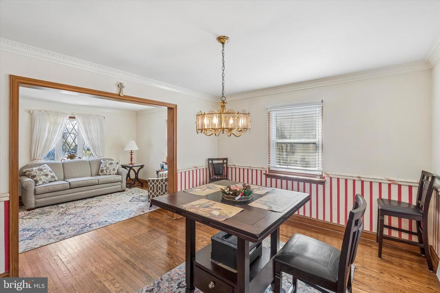 478 Aurania Street photo 11