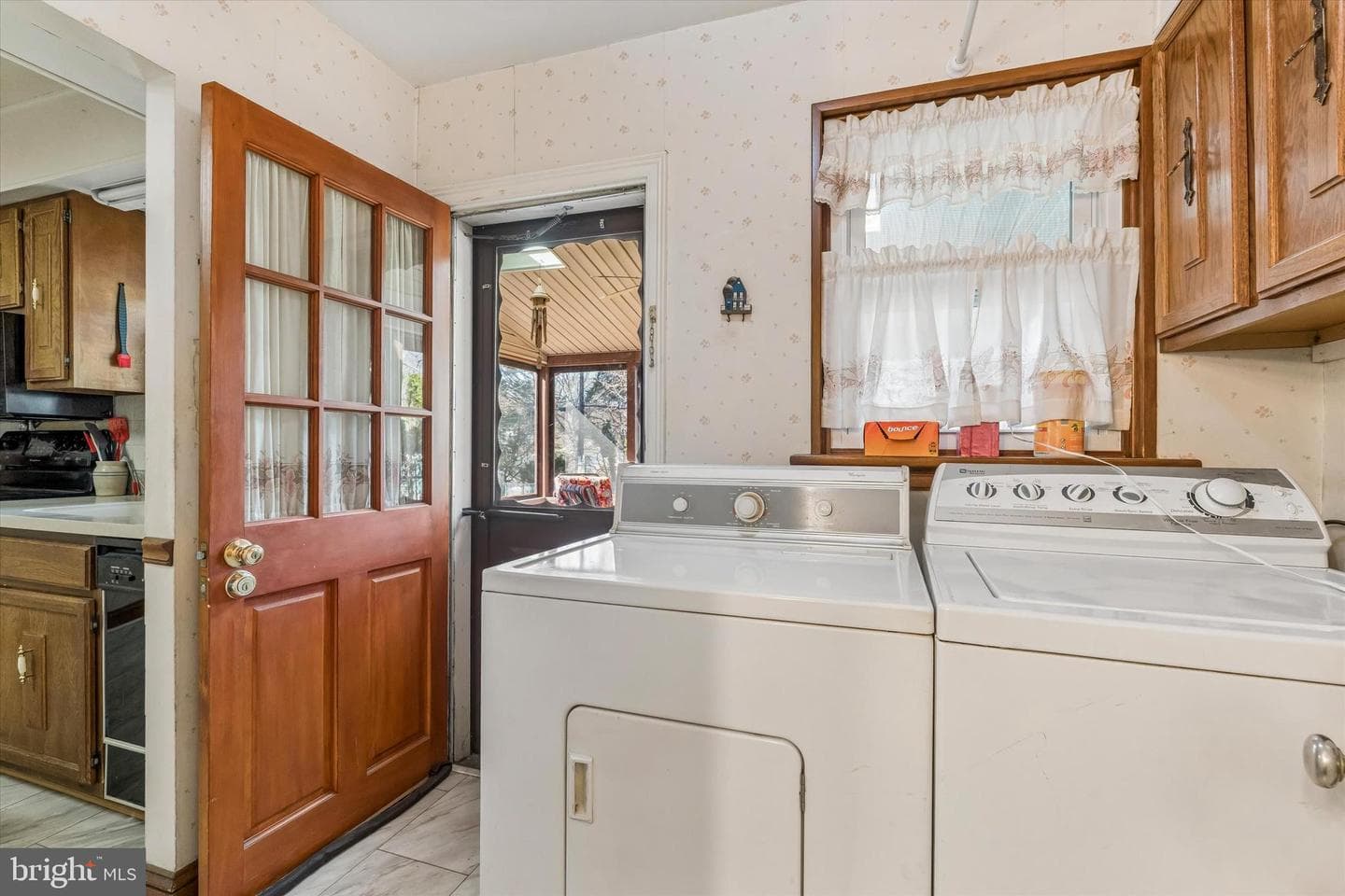478 Aurania Street photo 14