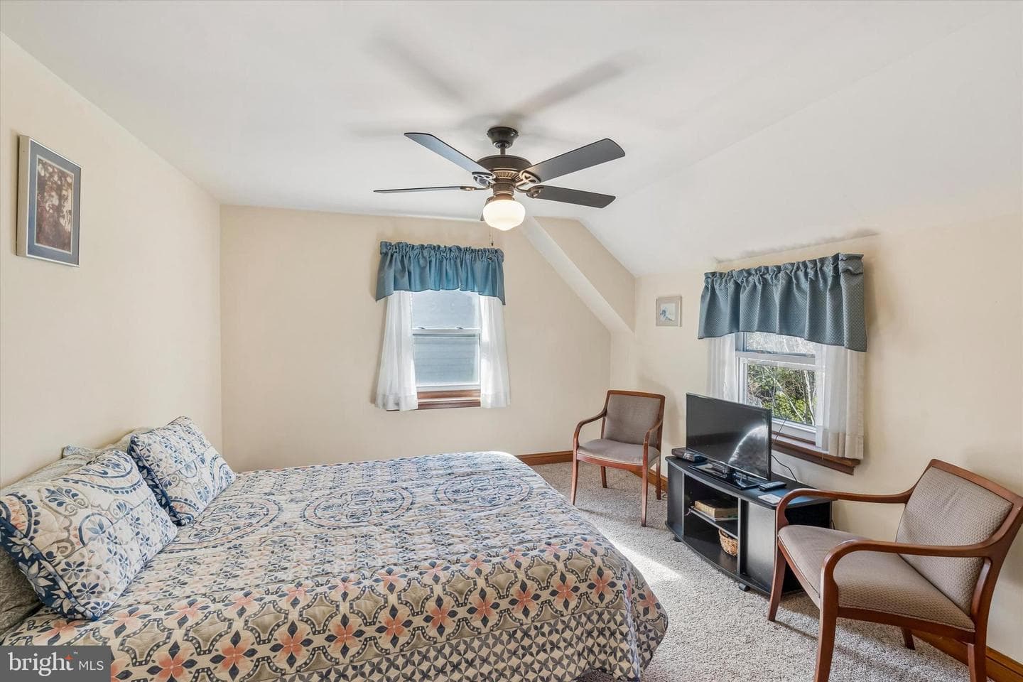 478 Aurania Street photo 27