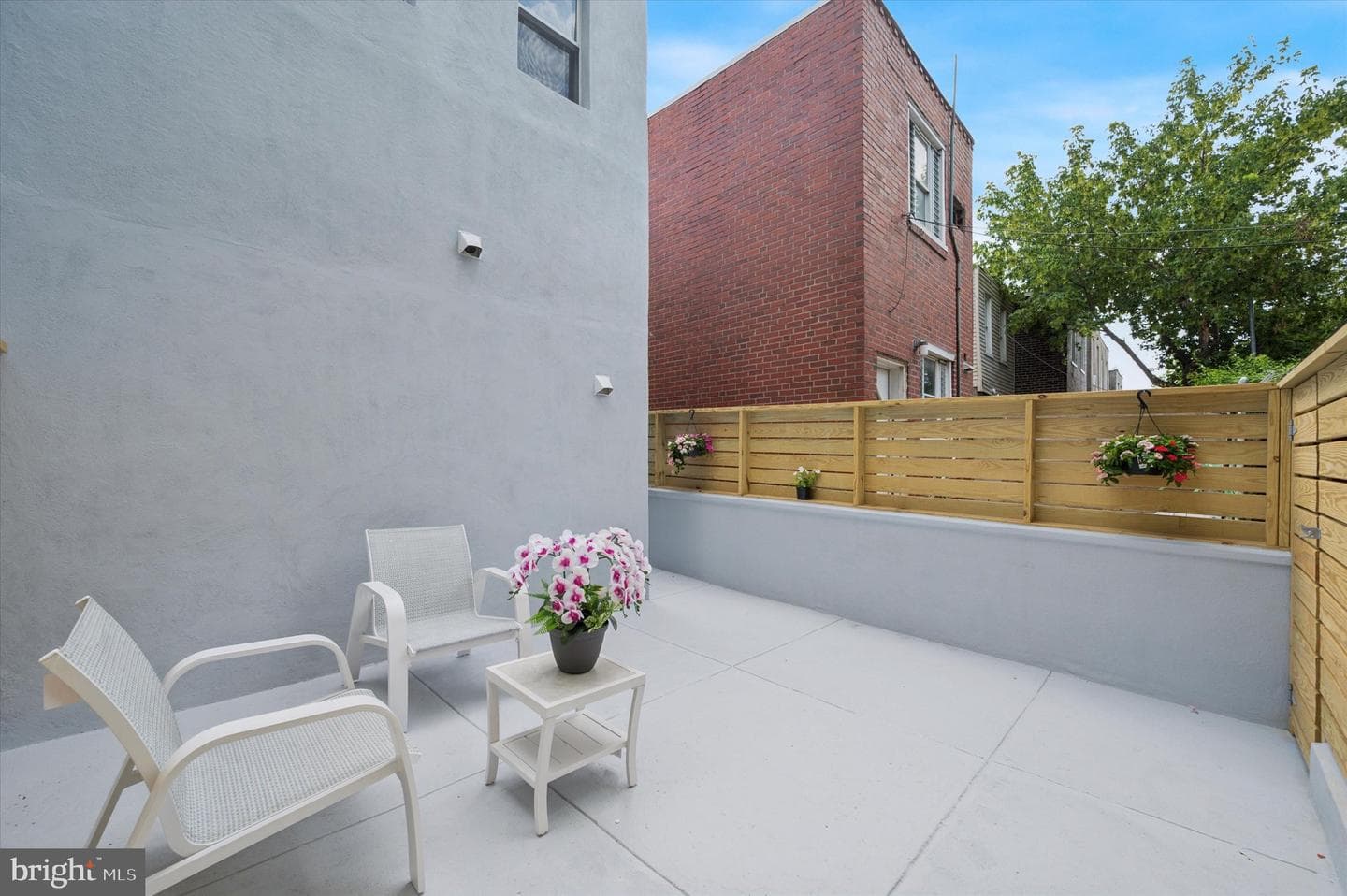 2011 Morris Street photo 25