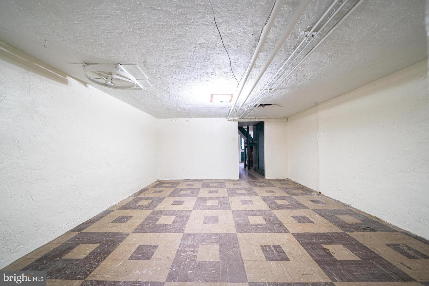 423 Alcott Street photo 21