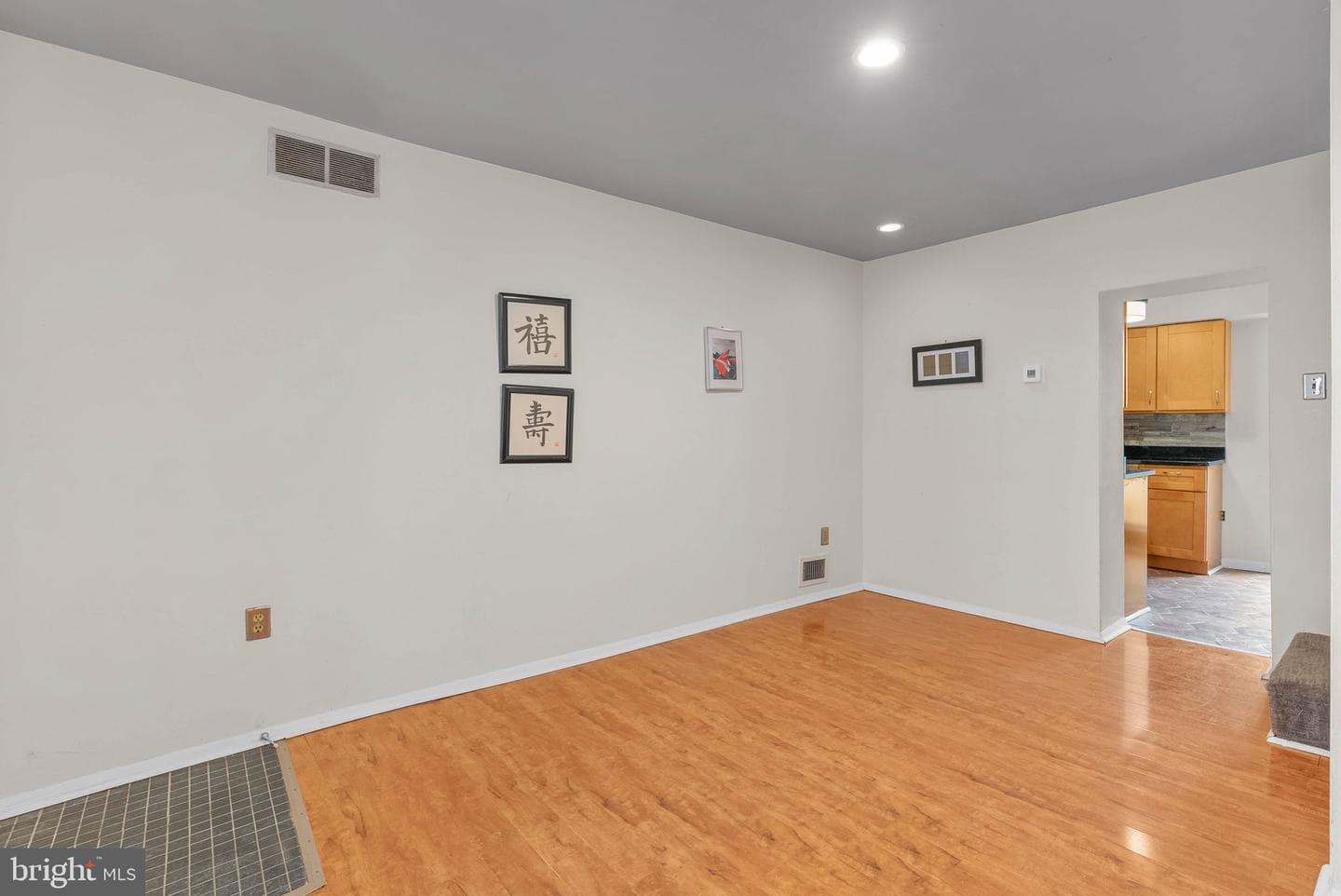 769 S Sheridan Street photo 6