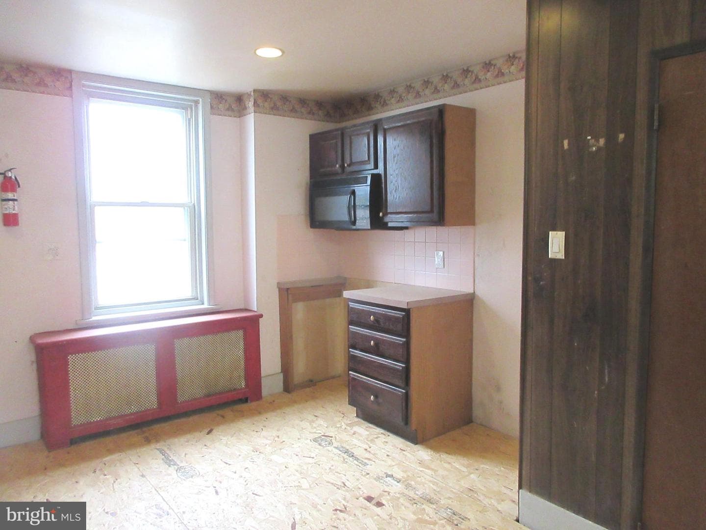 4472 E Thompson Street photo 7