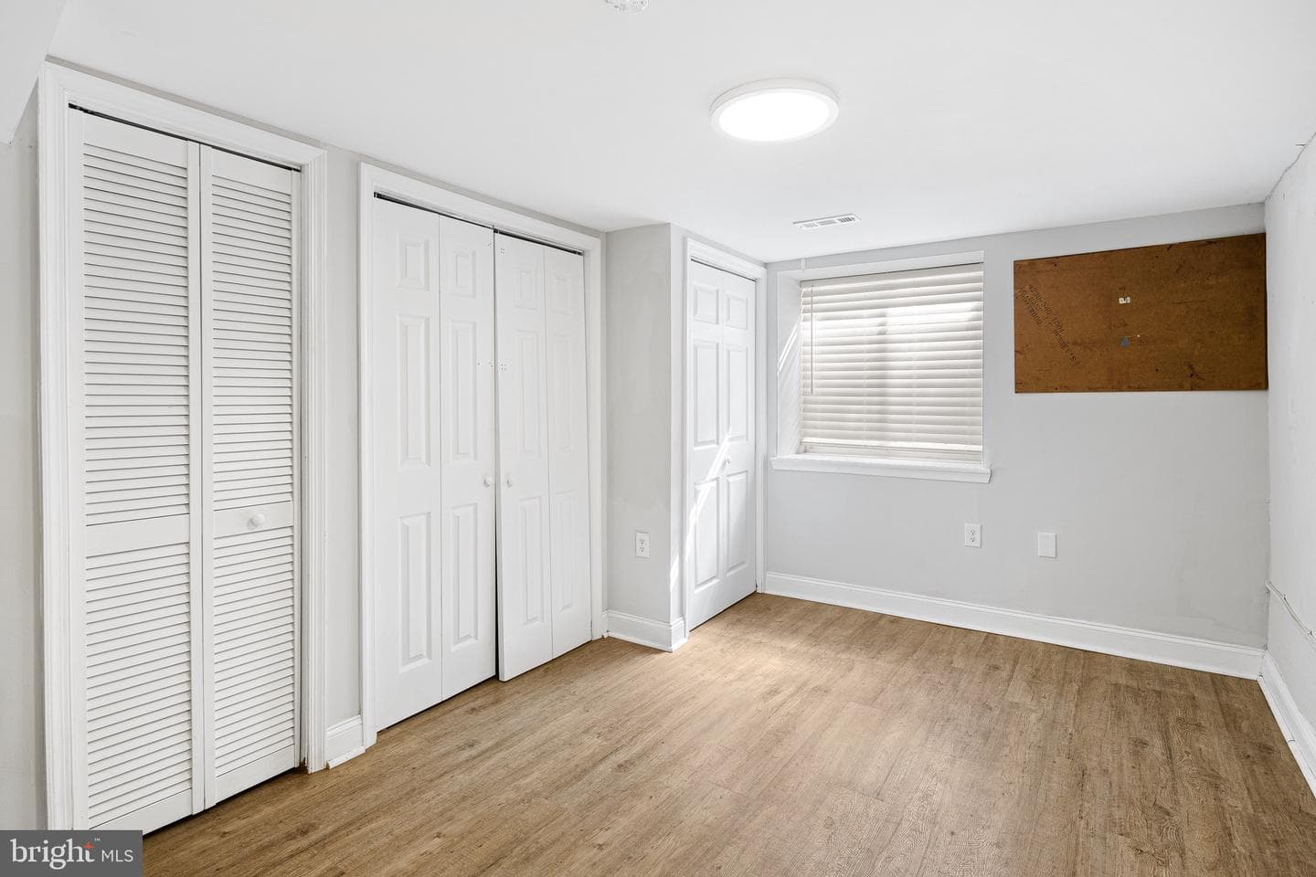1609 W Stiles Street photo 24