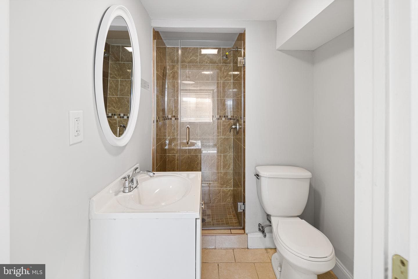 1609 W Stiles Street photo 26