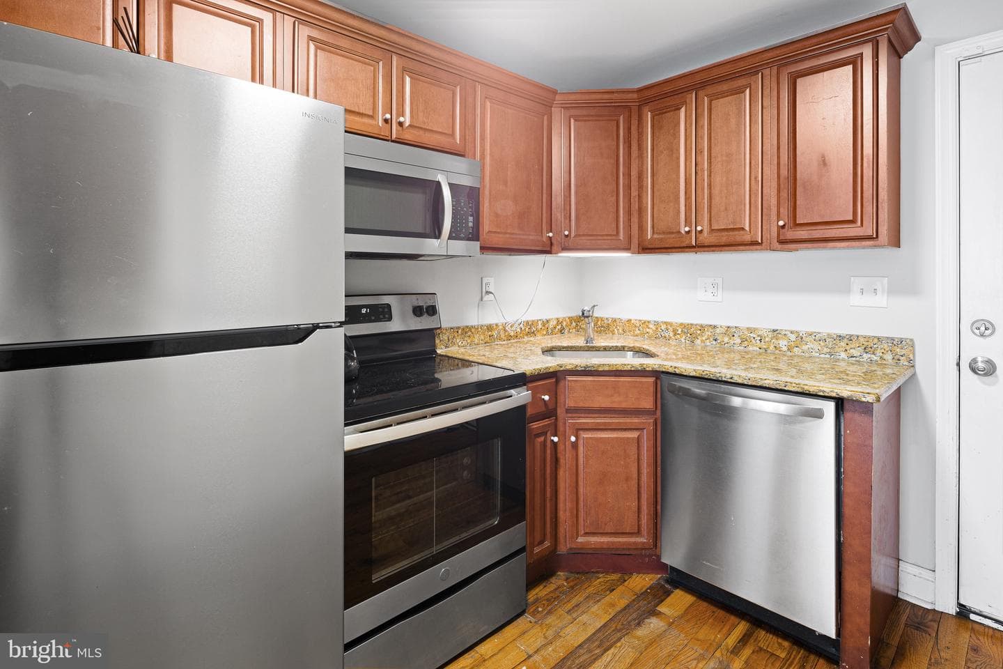 1609 W Stiles Street photo 8