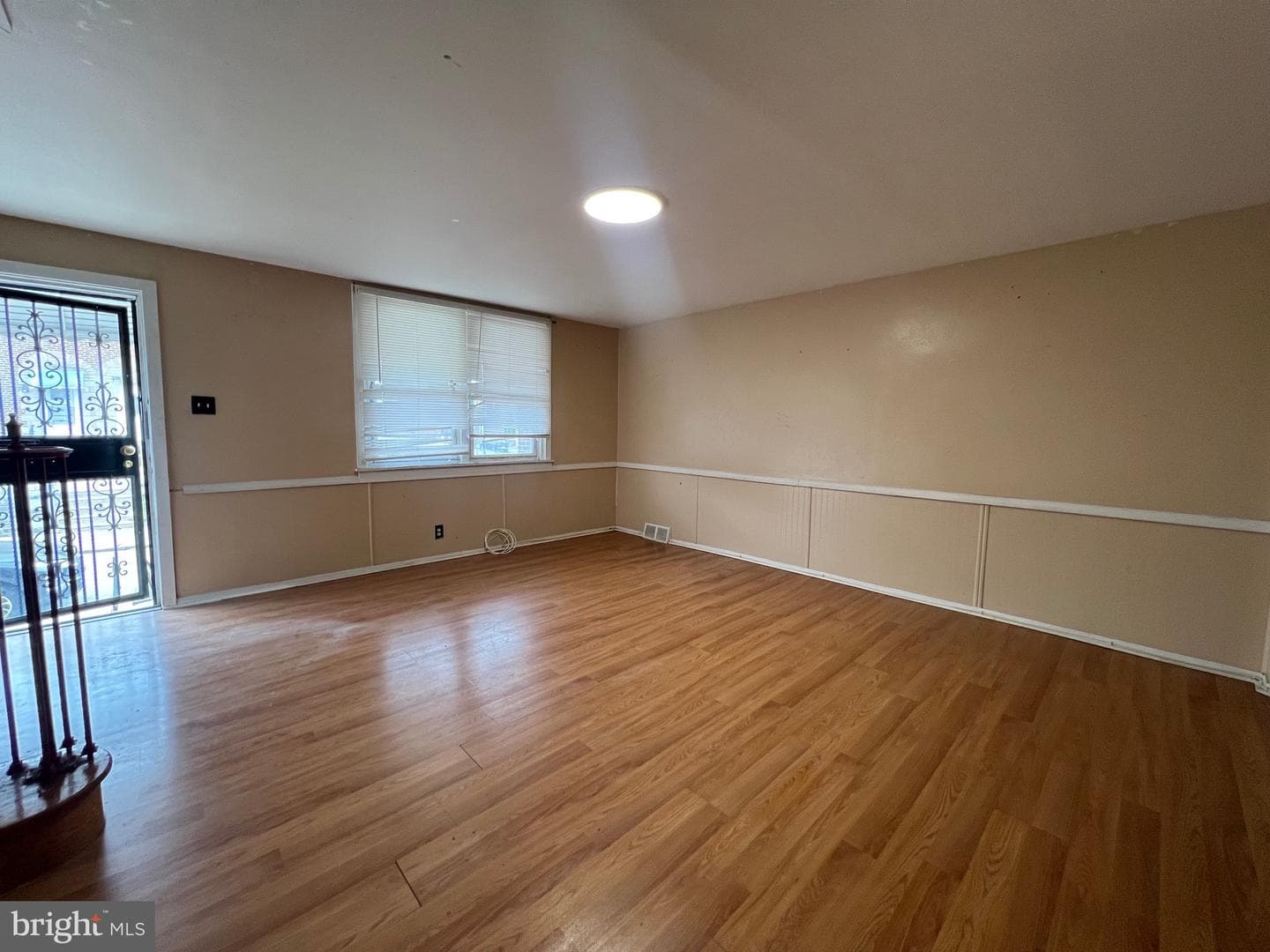 1364 Wells Street photo 3