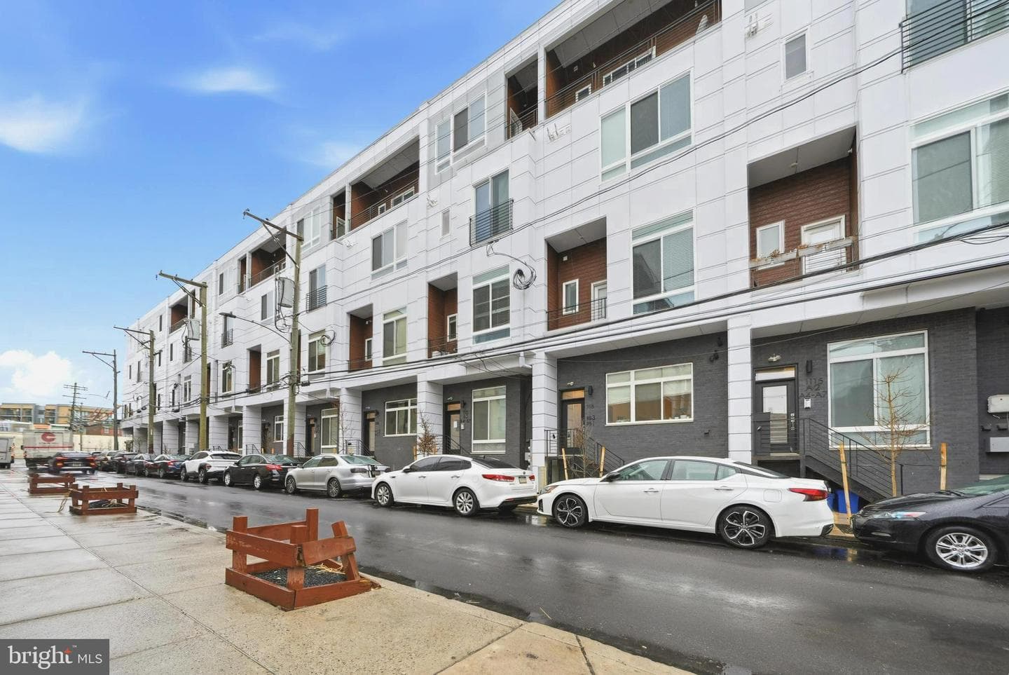 1115 N American Street #b2