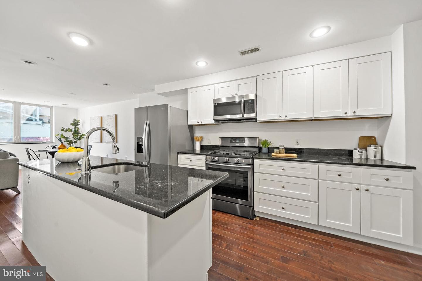 1814 N Front St #b photo 8