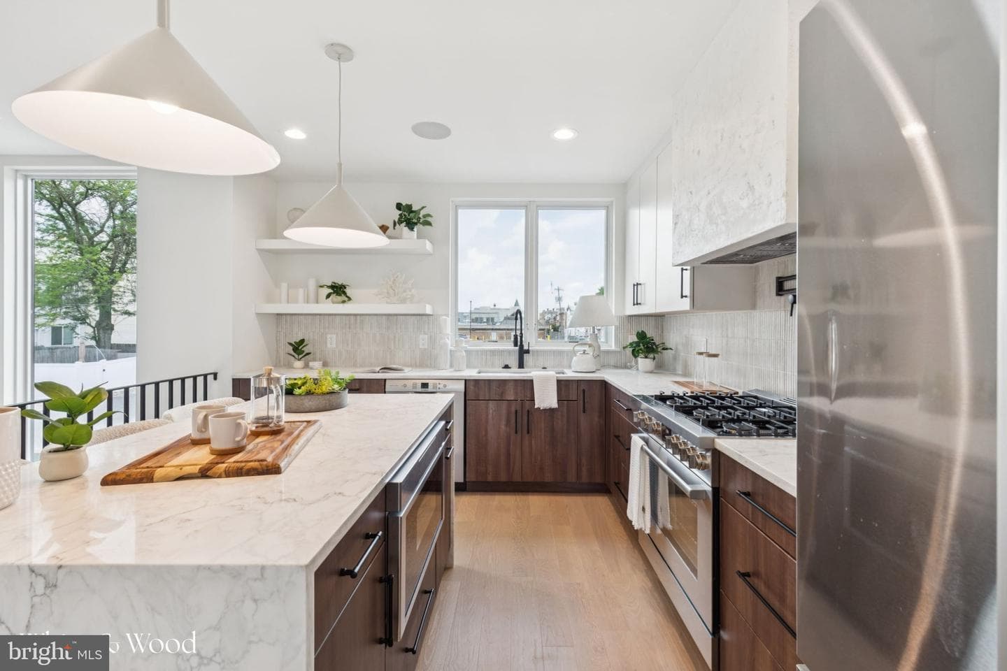 610 Brenna Walk photo 12