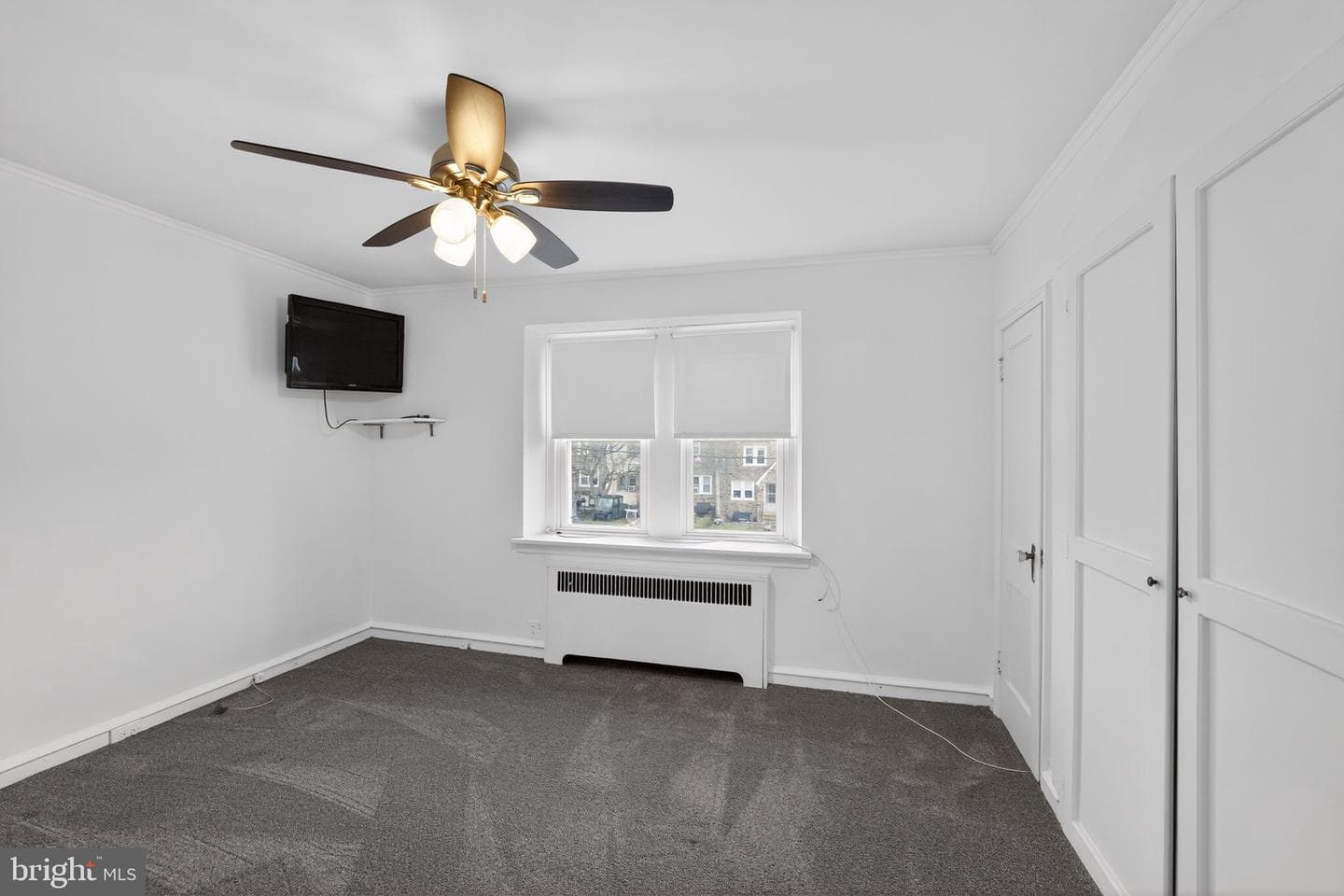 1460 Levick Street photo 15
