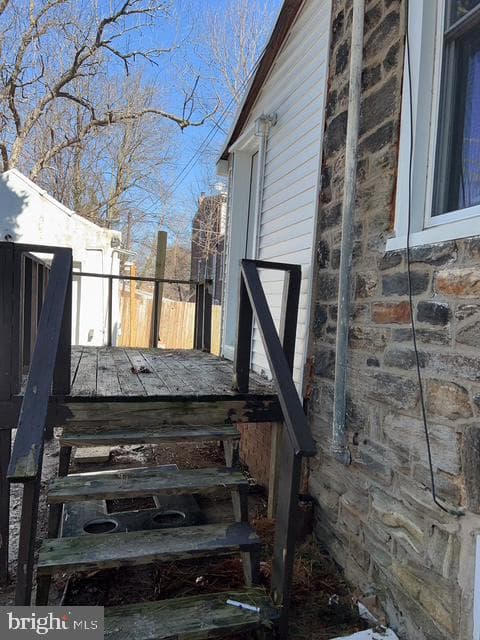 335 Unruh Avenue photo 28