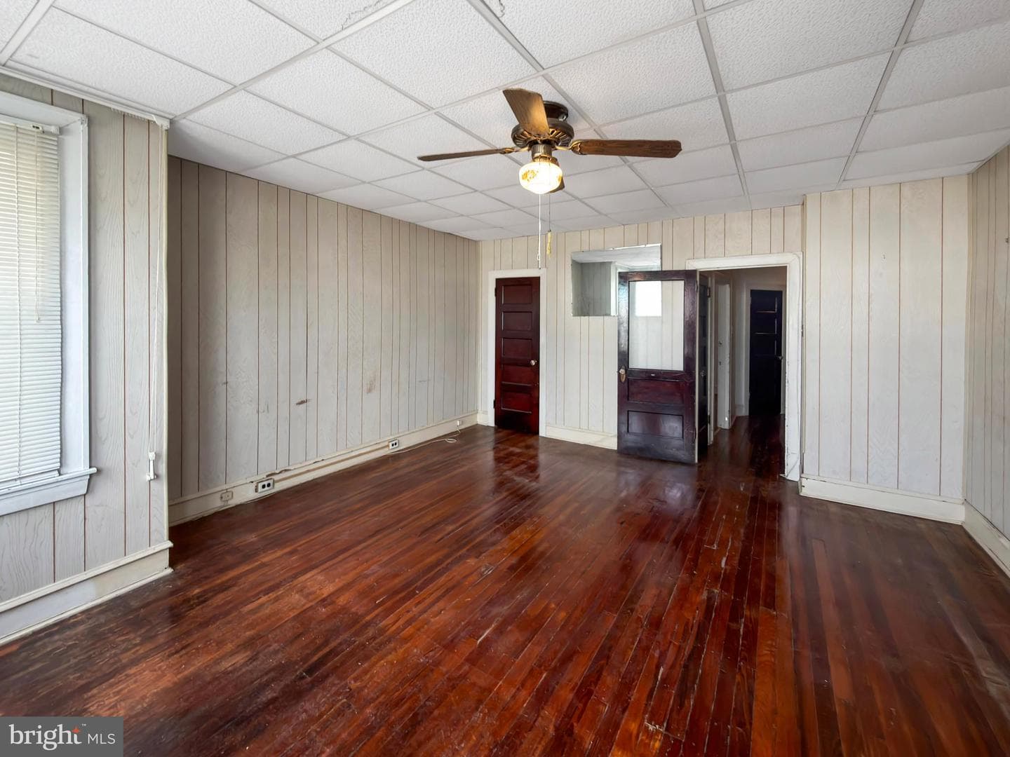 6144 Catharine Street photo 11