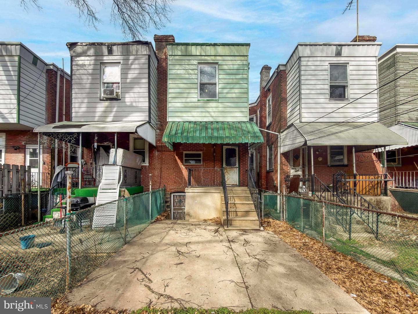 6144 Catharine Street photo 25
