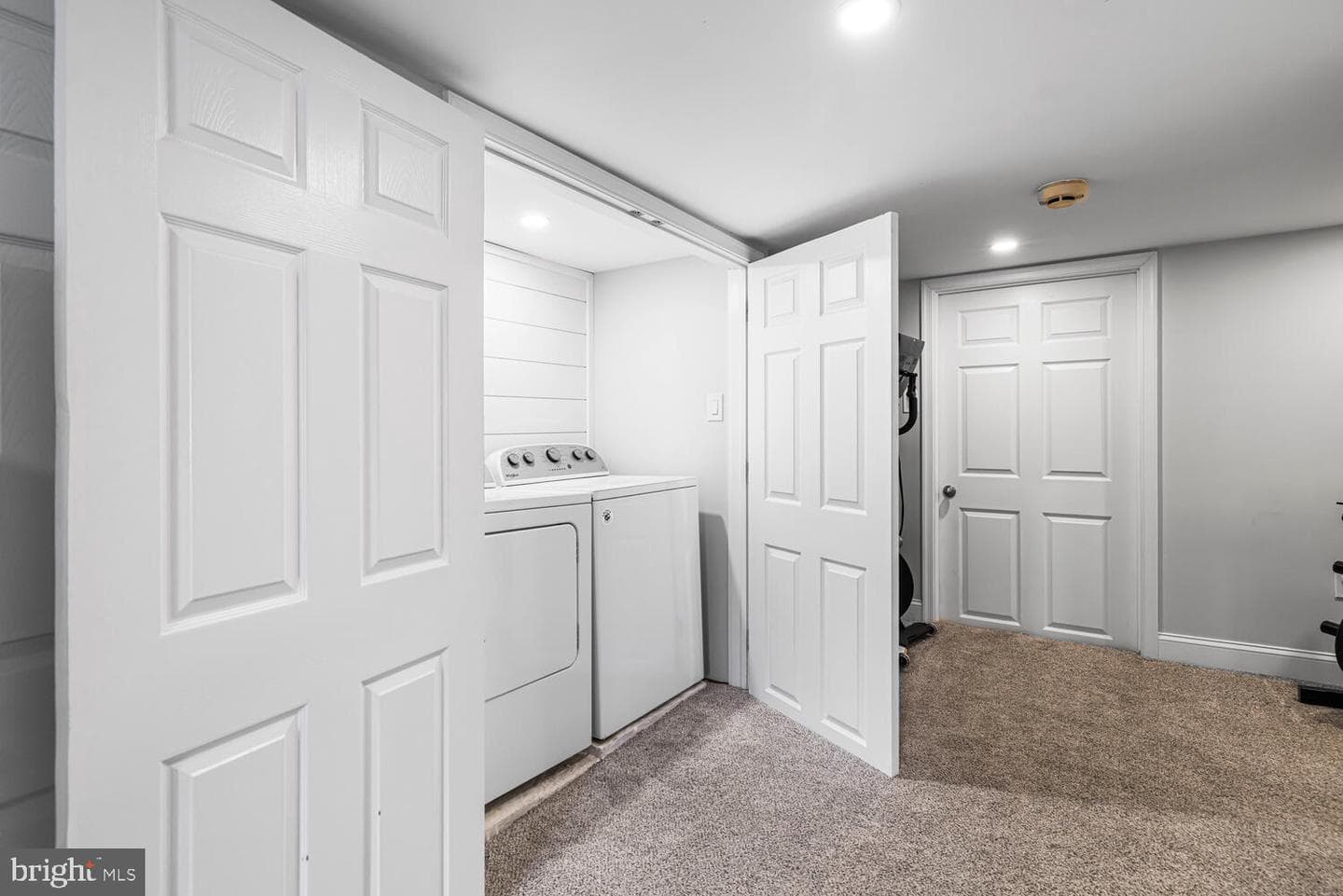 4046 Dexter Street photo 27