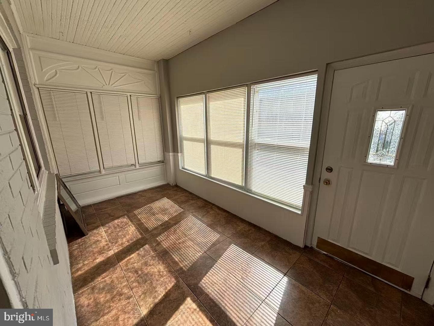 4737 Oakmont Street photo 2