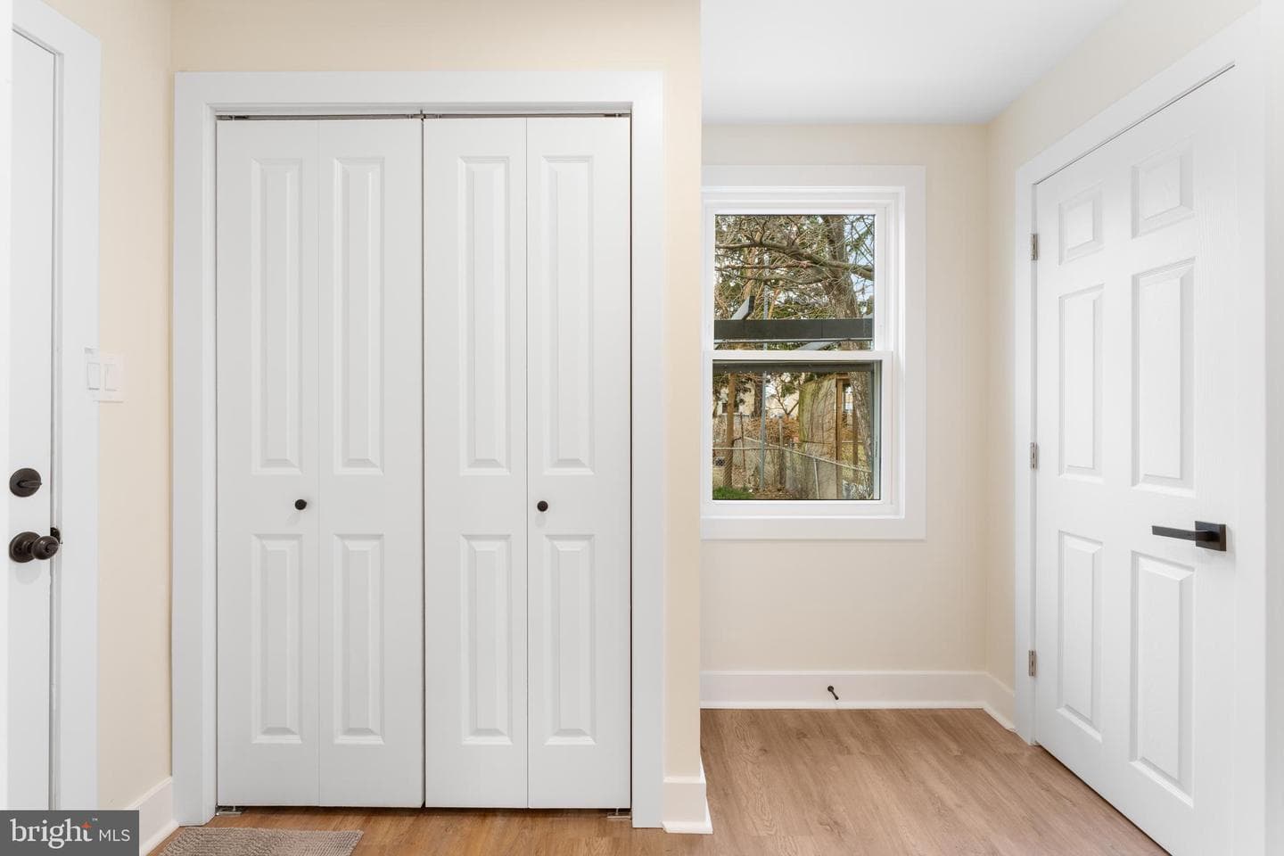530 Arthur Street photo 16