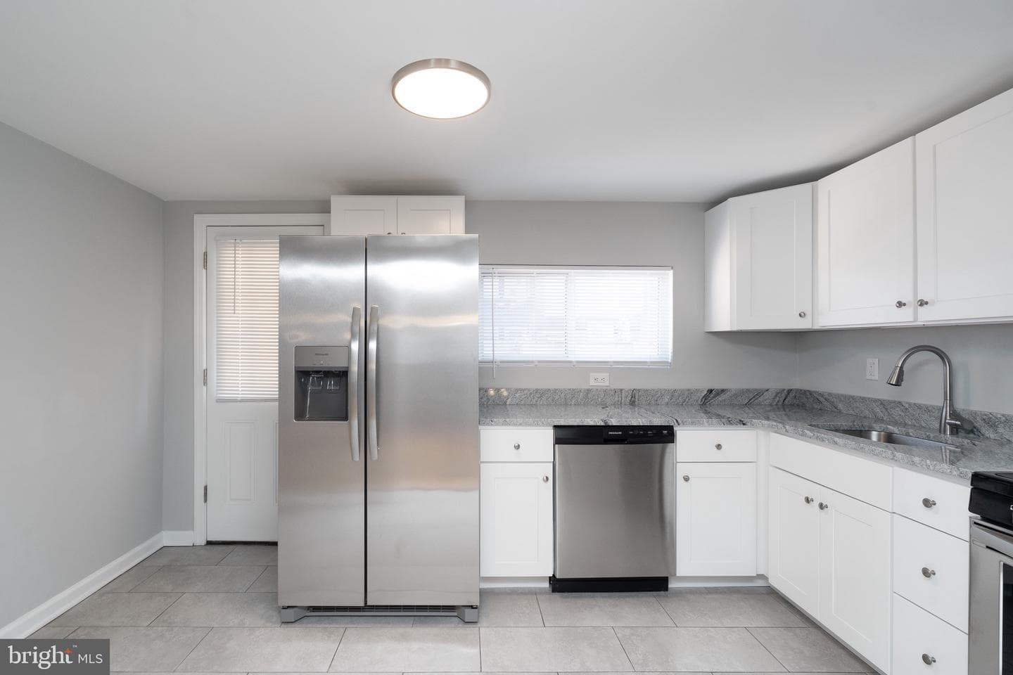 225 Tree Street photo 11