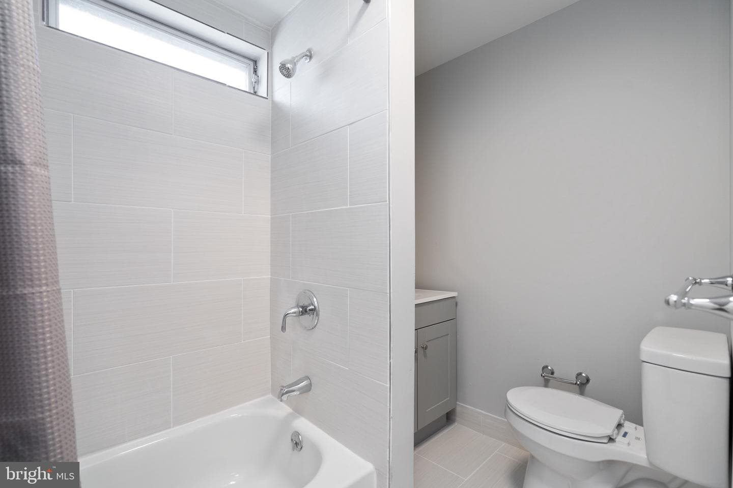 225 Tree Street photo 17