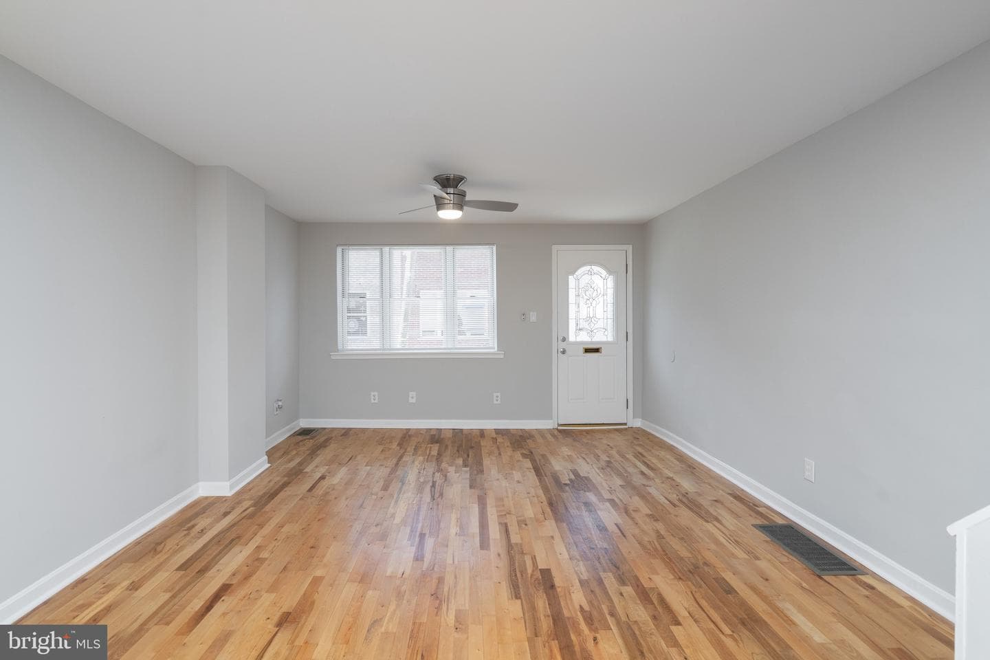 225 Tree Street photo 4