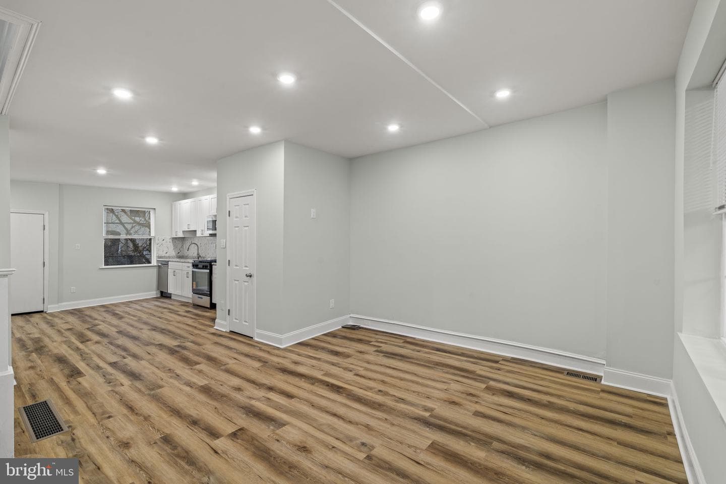 1024 S Ithan Street photo 4