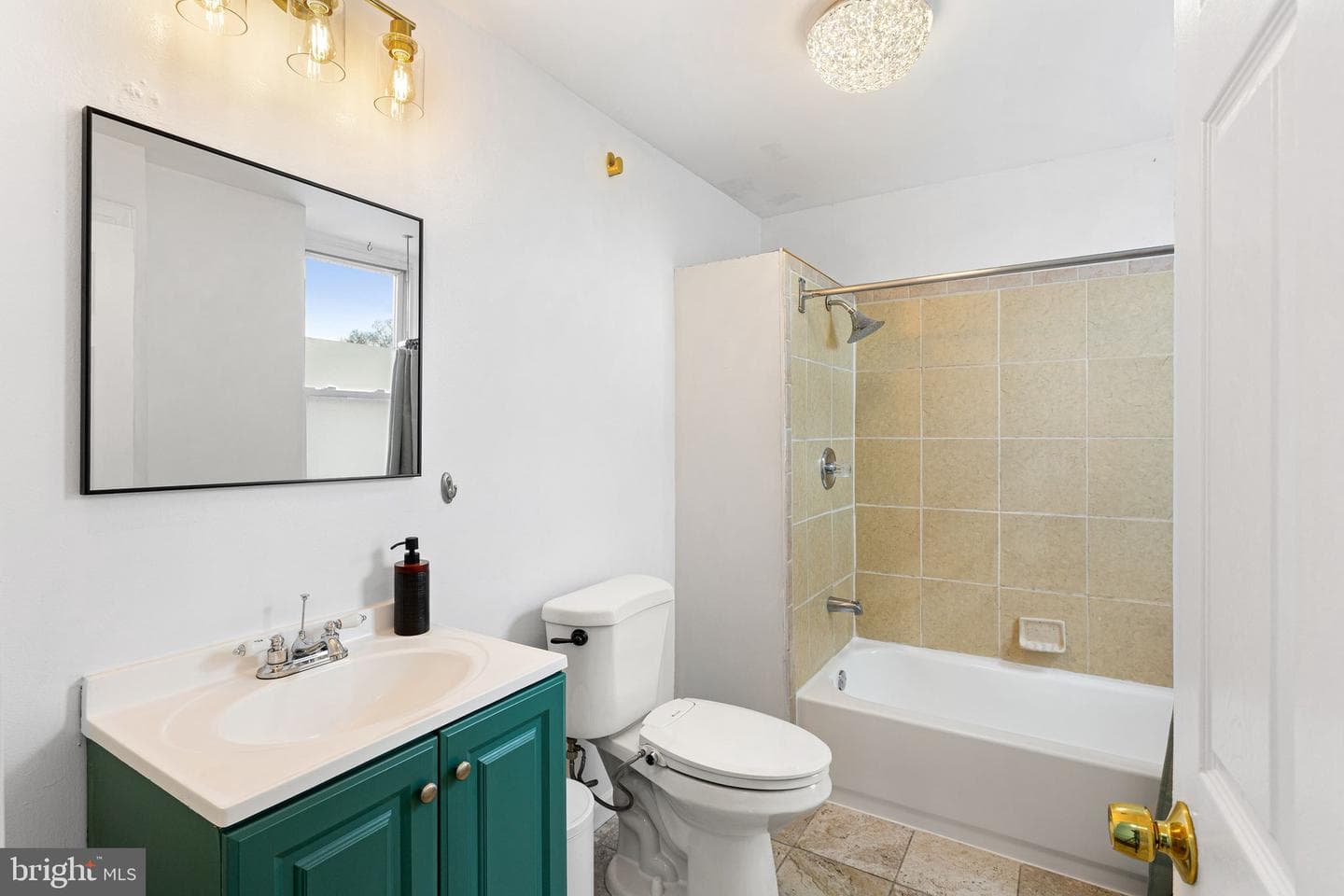 2718 W Jefferson Street photo 23