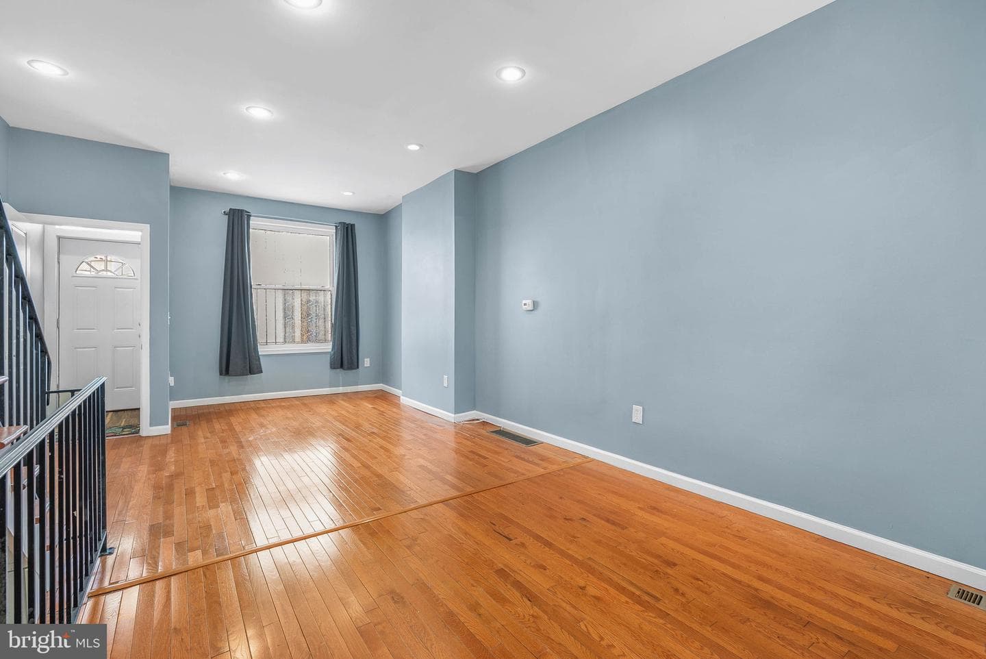 1824 W Wilt Street photo 6