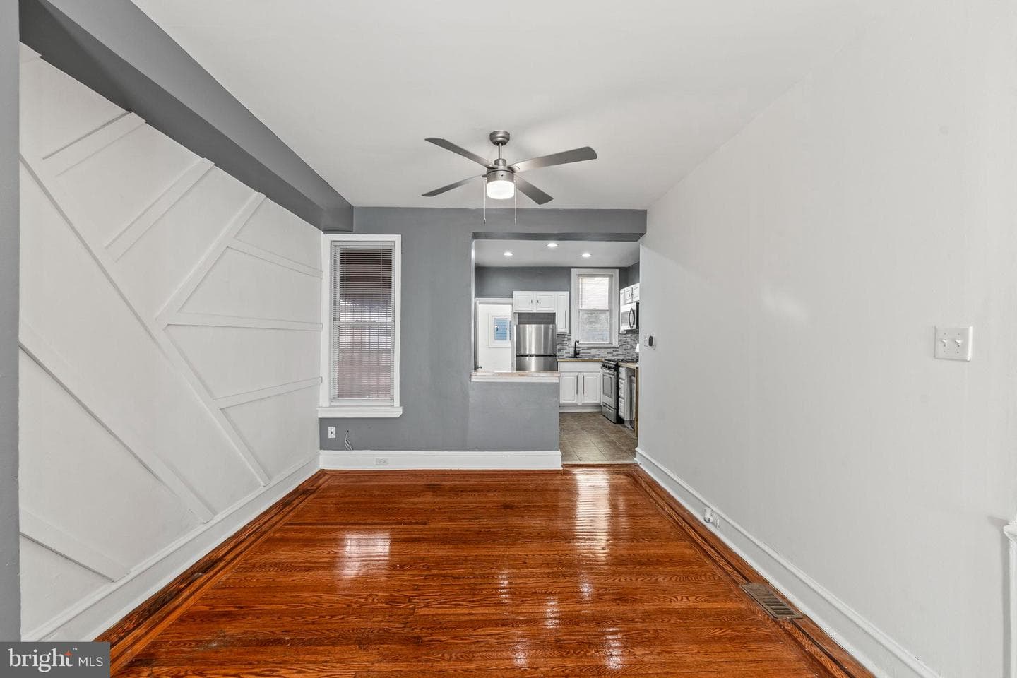 5708 N Woodstock Street photo 6