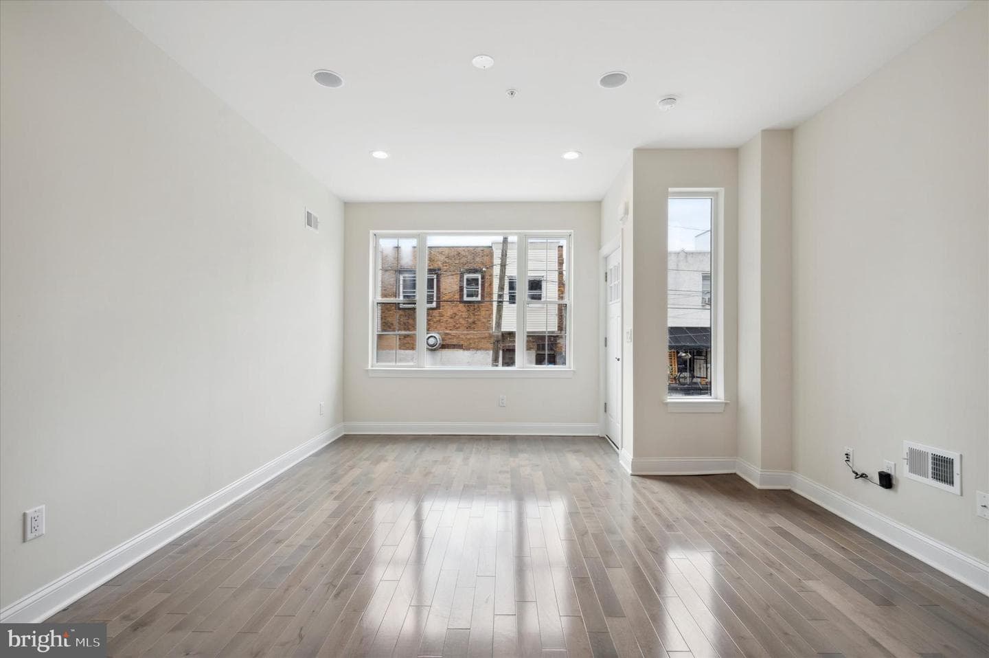 1543 S 31st Street photo 6