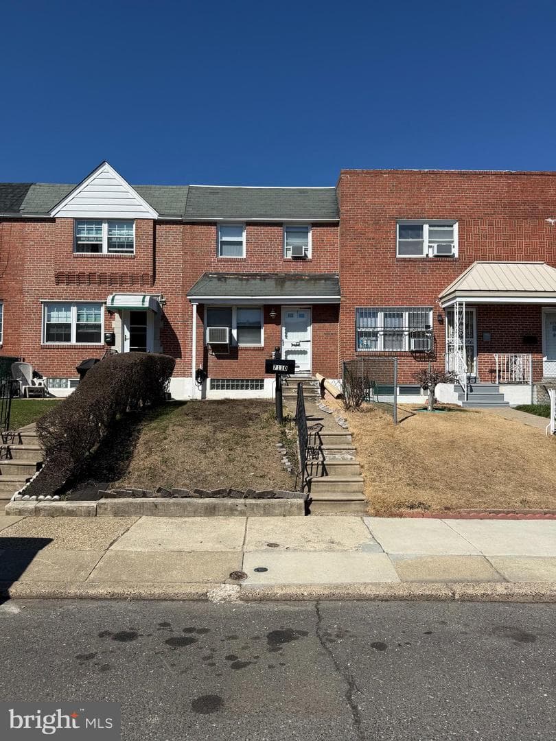 7110 Akron Street photo 1